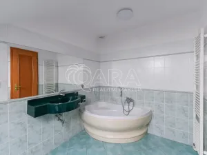 Pronájem kanceláře, Praha - Nové Město, Spálená, 127 m2