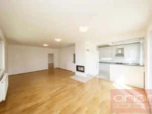 Pronájem rodinného domu, Průhonice, Pod Valem II., 280 m2