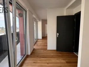 Prodej bytu 2+kk, Praha - Suchdol, U hotelu, 52 m2
