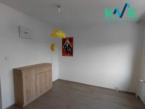 Prodej bytu 3+1, Loket, Sportovní, 70 m2