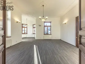 Pronájem kanceláře, Liberec - Liberec I-Staré Město, Vítězná, 230 m2