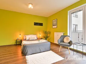 Pronájem bytu 1+kk, Praha - Záběhlice, Mikanova, 33 m2