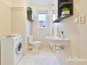 Pronájem bytu 1+kk, Praha - Záběhlice, Mikanova, 33 m2