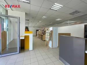 Pronájem obchodního prostoru, Břeclav, Lidická, 123 m2