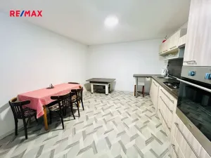 Prodej rodinného domu, Vacenovice, 215 m2