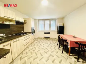 Prodej rodinného domu, Vacenovice, 215 m2