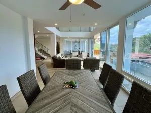 Prodej rodinného domu, Coxen Hole, Roatán, Honduras, 325 m2