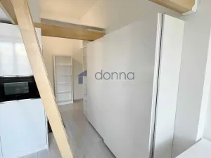 Pronájem bytu 1+kk, Praha, Hejtmánkova, 20 m2