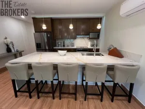 Prodej bytu 3+1, Coxen Hole, Roatán, Honduras, 139 m2