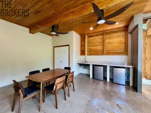 Prodej bytu 3+1, Coxen Hole, Roatán, Honduras, 139 m2