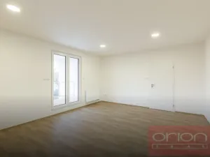 Pronájem rodinného domu, Praha, Ke smrčině, 260 m2