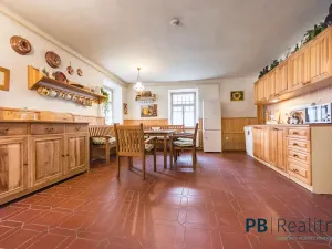 Prodej rodinného domu, Křemže, 450 m2