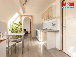 Prodej bytu 2+1, Cvikov - Cvikov II, Komenského, 48 m2