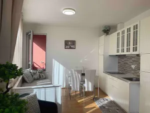 Pronájem bytu 1+kk, Praha - Stodůlky, Tlumačovská, 38 m2