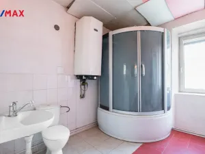 Prodej zemědělské usedlosti, Hluboké Dvory, 760 m2