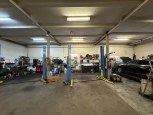 Pronájem výrobních prostor, Praha - Libeň, U Meteoru, 388 m2