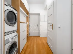 Prodej bytu 3+kk, Praha - Vinohrady, Laubova, 76 m2