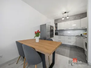 Prodej bytu 2+kk, Hradec Králové - Nový Hradec Králové, Antonína Petrofa, 54 m2