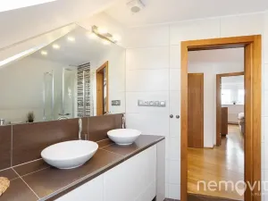 Prodej rodinného domu, Jesenice, Zvonková, 230 m2