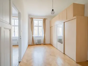 Pronájem bytu 2+kk, Praha - Smíchov, Holečkova, 39 m2