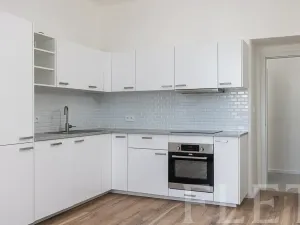 Prodej bytu 2+kk, Praha - Holešovice, U vody, 45 m2