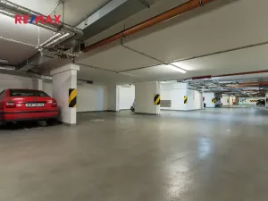 Pronájem bytu 2+kk, Praha - Strašnice, Názovská, 52 m2