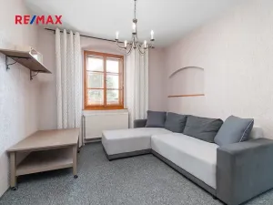 Prodej rodinného domu, Břasy, 298 m2