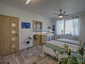 Prodej rodinného domu, Kbelany, 142 m2