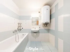 Pronájem bytu 2+kk, Bzenec, náměstí Svobody, 50 m2