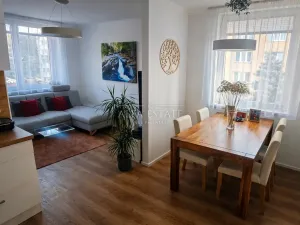 Prodej bytu 3+kk, Karlovy Vary - Bohatice, Lomená, 61 m2