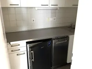 Pronájem kanceláře, Praha - Žižkov, U zásobní zahrady, 276 m2