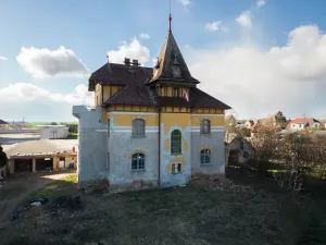 Prodej vily, Nový Bydžov, Třída B. Smetany, 500 m2