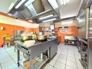 Pronájem restaurace, Praha - Kobylisy, Kyselova, 460 m2