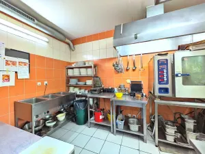 Pronájem restaurace, Praha - Kobylisy, Kyselova, 460 m2