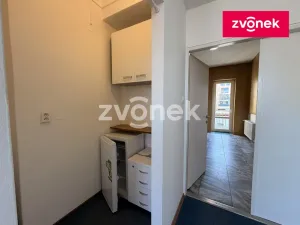 Pronájem kanceláře, Zlín, Školní, 50 m2