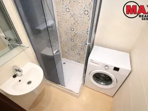 Pronájem bytu 2+1, Praha - Žižkov, Na vrcholu, 52 m2