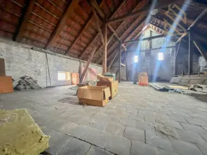 Prodej vícegeneračního domu, Kostelec nad Labem, nám. Komenského, 120 m2