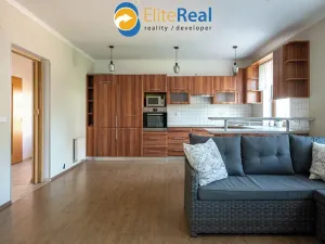 Prodej vícegeneračního domu, Příkazy, 344 m2