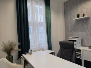 Pronájem kanceláře, Plzeň, náměstí Republiky, 23 m2