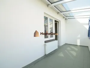 Pronájem bytu 1+kk, Praha - Nusle, U gymnázia, 49 m2