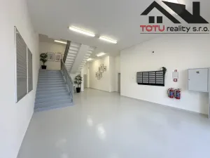 Pronájem kanceláře, Jaroměř, Jezbinská, 142 m2