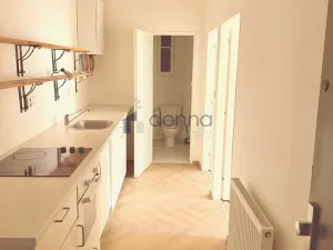 Pronájem bytu 2+kk, Praha, Kolínská, 45 m2