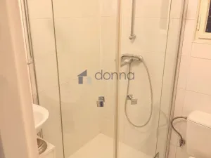 Pronájem bytu 2+kk, Praha, Kolínská, 45 m2