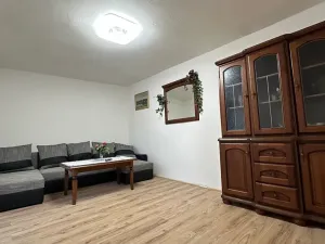 Pronájem rodinného domu, Bánov, 133 m2