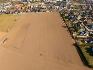 Prodej pozemku pro bydlení, Dolany, 10038 m2