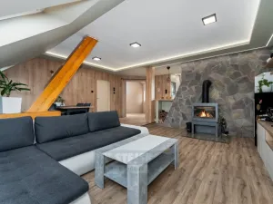 Prodej bytu 4+1, České Budějovice - České Budějovice 5, tř. Čsl. legií, 145 m2