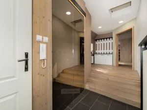 Prodej bytu 4+1, České Budějovice - České Budějovice 5, tř. Čsl. legií, 145 m2