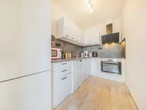 Prodej bytu 3+1, Praha - Žižkov, Biskupcova, 88 m2