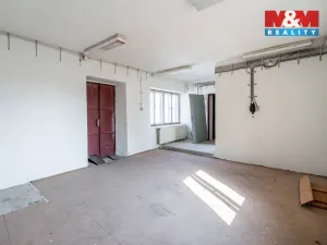 Prodej obchodního prostoru, Jemnice, Tyršova, 800 m2