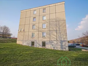Prodej bytu 3+1, Žulová, Na Rybníčku, 74 m2